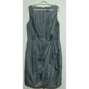 Adrianna Papell Size 14 Grey Formal Dress